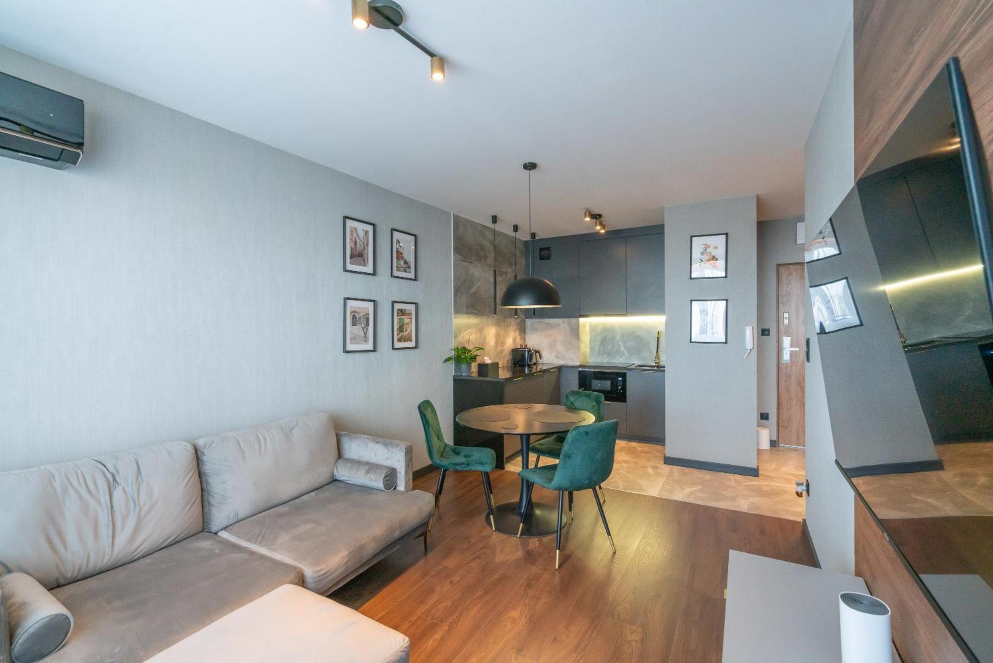 Noche Apartamenty Premium Biała Podlaska Exteriör bild