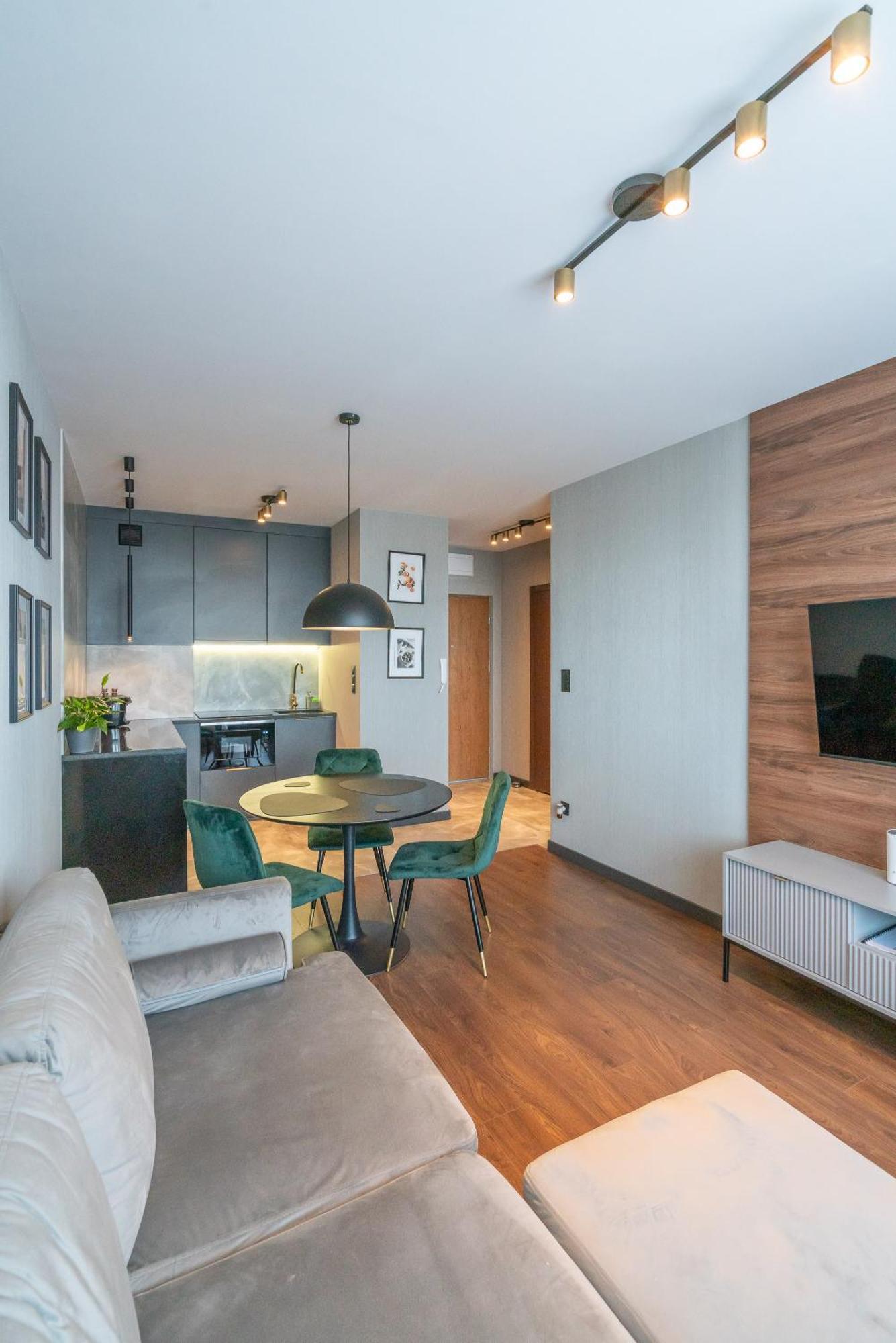 Noche Apartamenty Premium Biała Podlaska Exteriör bild