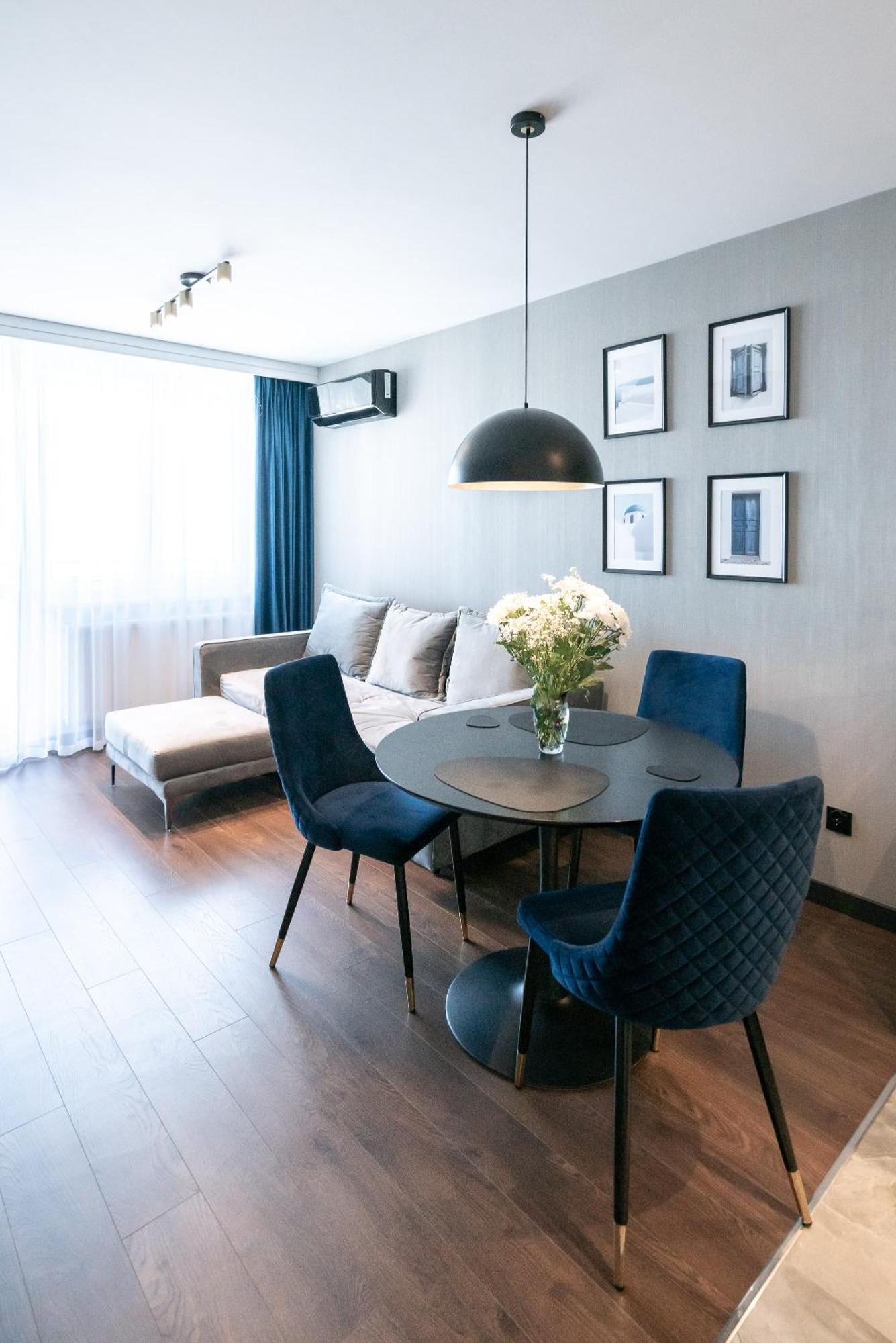 Noche Apartamenty Premium Biała Podlaska Exteriör bild