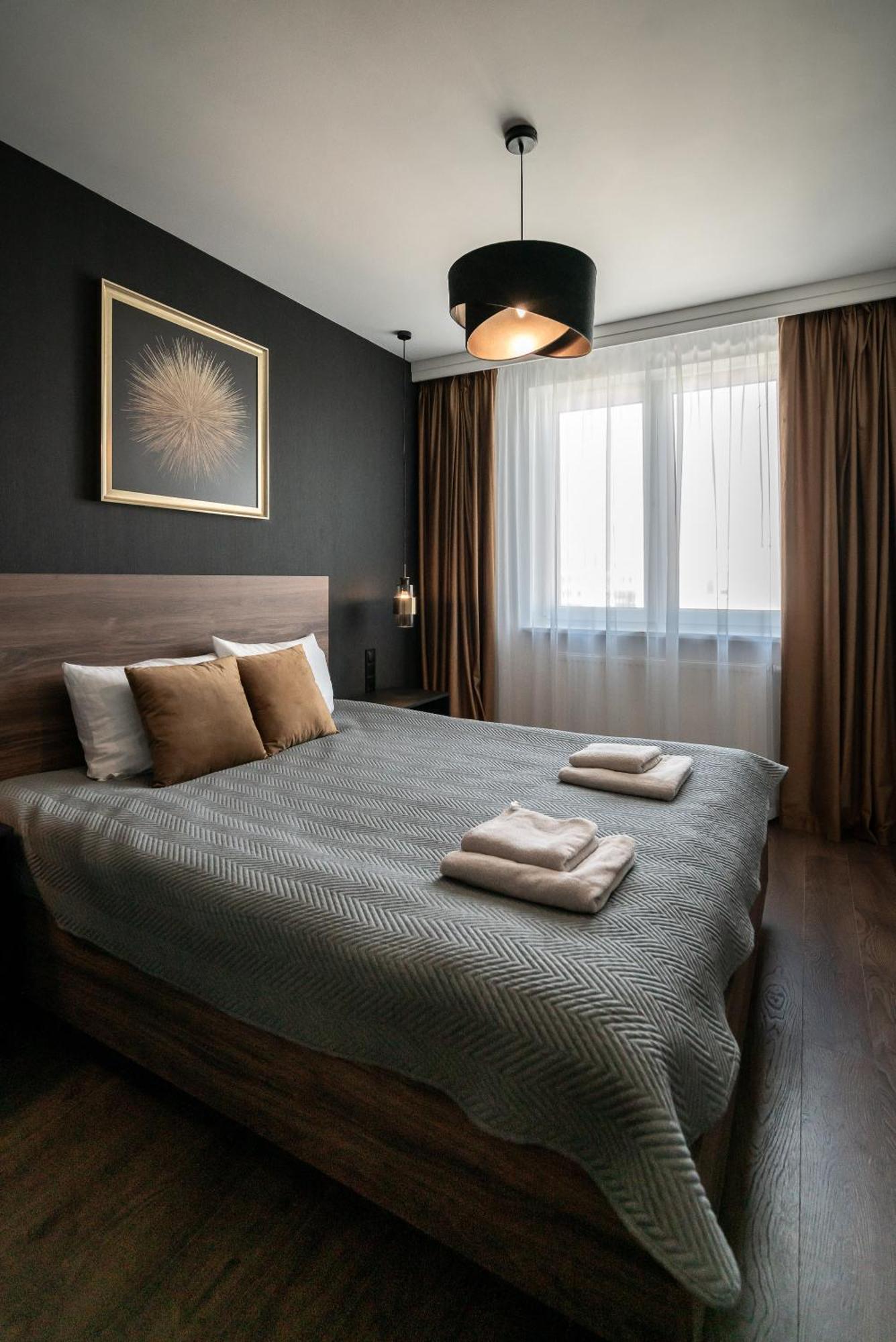 Noche Apartamenty Premium Biała Podlaska Exteriör bild